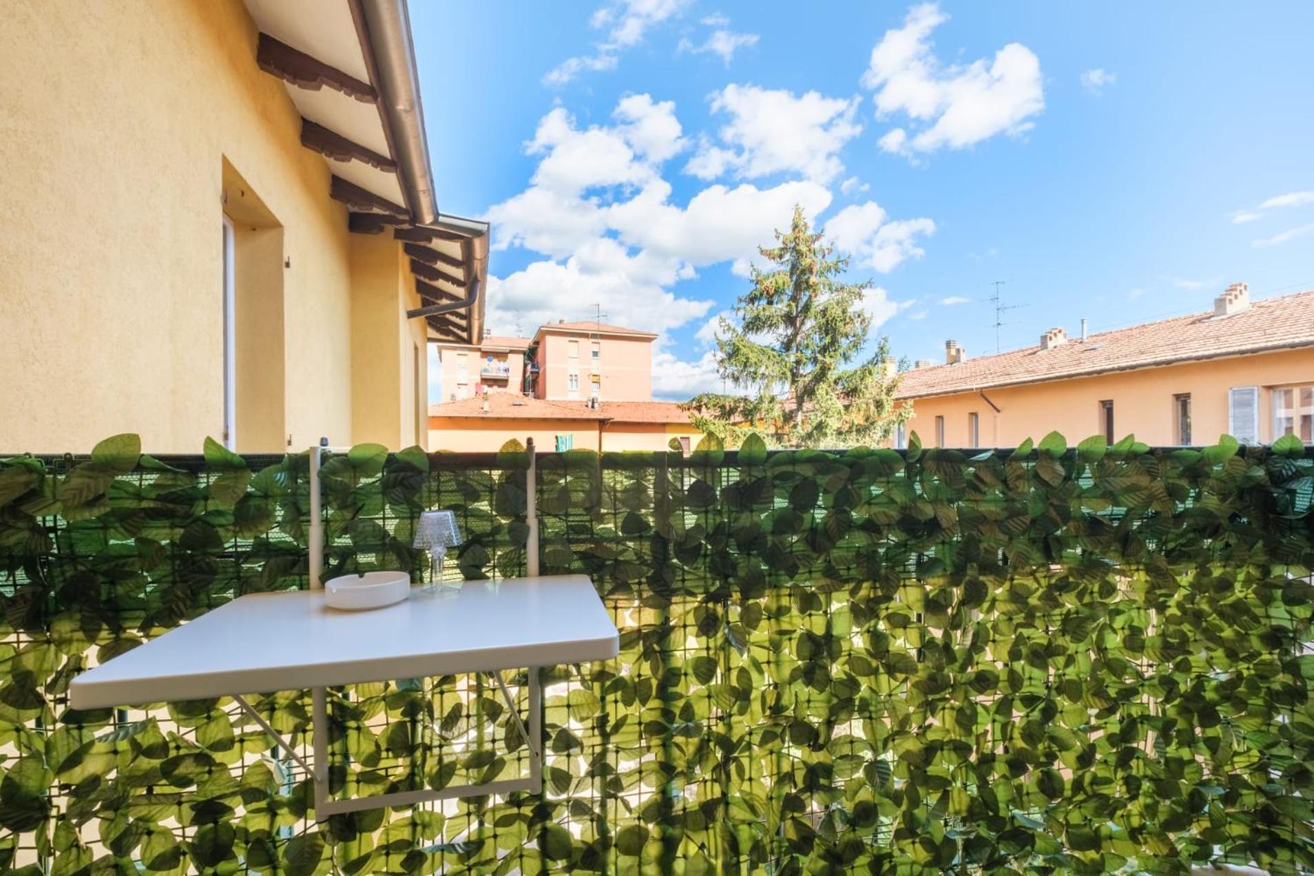 Interno20 Bed & Breakfast Болоня Екстериор снимка